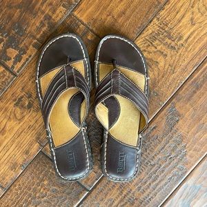 Born brown leather sandals
